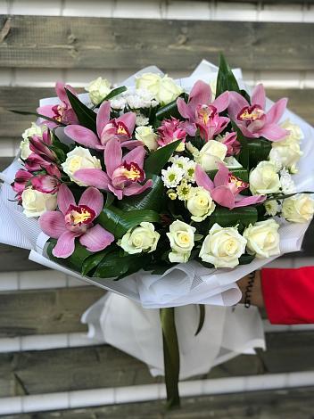 Букет цветов из: Розы и Хризантемы в Березанской