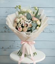 Букет цветов из:  Розы и Лизиантусы в Березанской