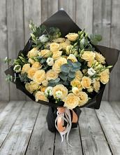 Букет цветов из:  Розы и Лизиантусы в Березанской