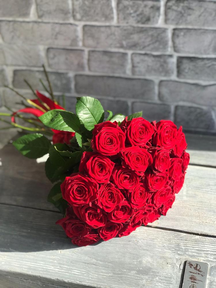 Букет Красные розы Фридом в Березанской